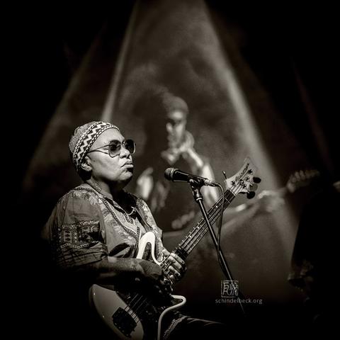 Meshell Ndegeocello - Photo: Frank Schindelbeck Jazzfotografie