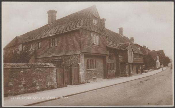 Sepia real photographic postcard showing a view of Anne of Cleves' house at Lewes in Sussex.
Published by The Photochrom Co Ltd, Tunbridge Wells, No 46753, c.1910s.
Postally unused.
Good condition, with slight corner bumps.