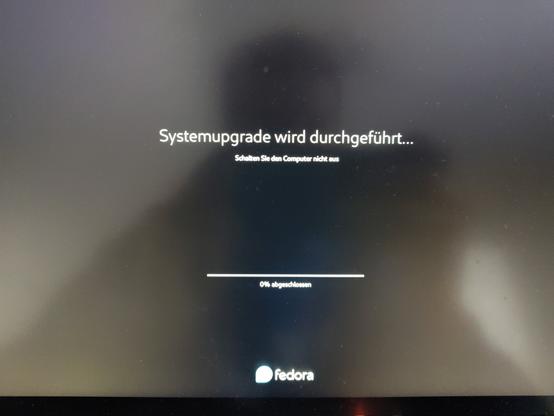 Fedora Update Screen on 0%