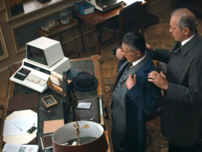 Prime Minister Aziz has a Commodore Pet in his office in "Pennyworth".