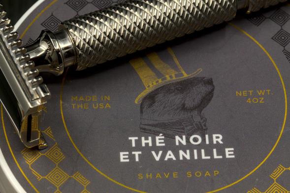 A shiny polished WR2 on a tub of NO Thé Noir et Vanille