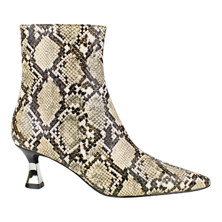 Botines de mujer 
https://www.worldmujer.com/productos/botines-mujer-6657.html