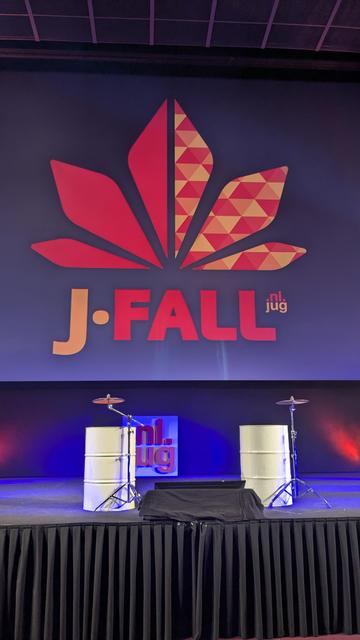 The J-Fall 2024 stage, drums at the ready.