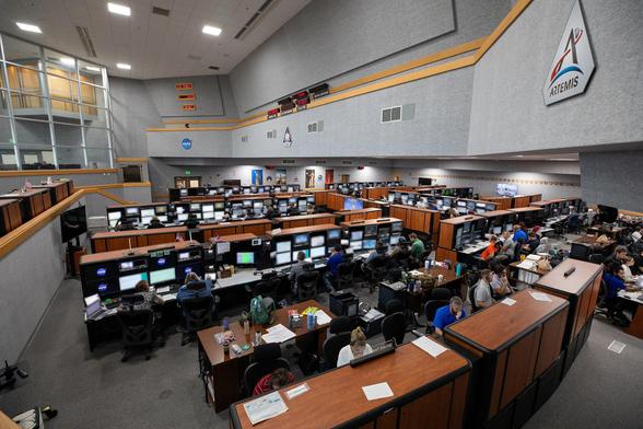 Artemis_II_Terminal_Count_Simulation_(KSC-20241107-PH-JBS01_0029).jpg
