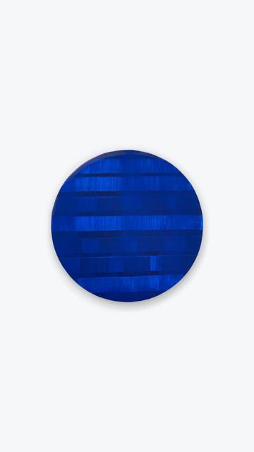 Round drawing luminious blue.
