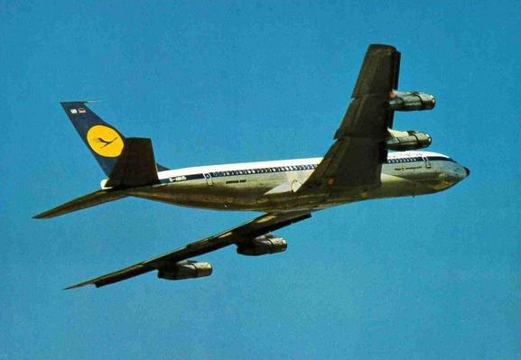 Looking up as the airplane banks to the left.