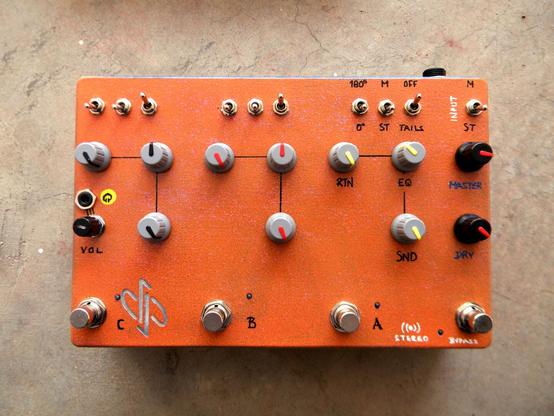 Triple Loop Parallel Stereo Blender pedal by dpFX Pedals