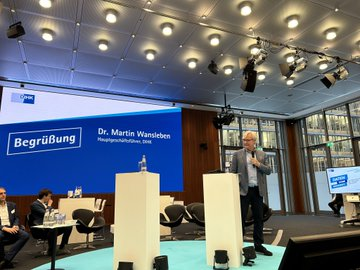Die Begrüßung erfolgte durch Dr. Martin Wansleben.