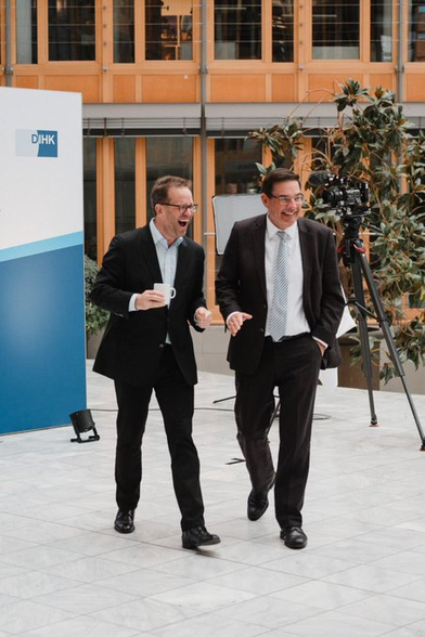 Dirk Binding, Bereichsleiter bei der DIHK und Klaus Müller, Präsident der Bundesnetzagentur.