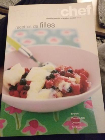 Photo du livre de cuisine en couverture
MaraboutChef
Recette de filles
Brunch
Plateaux télé
Desserts
Cocktails