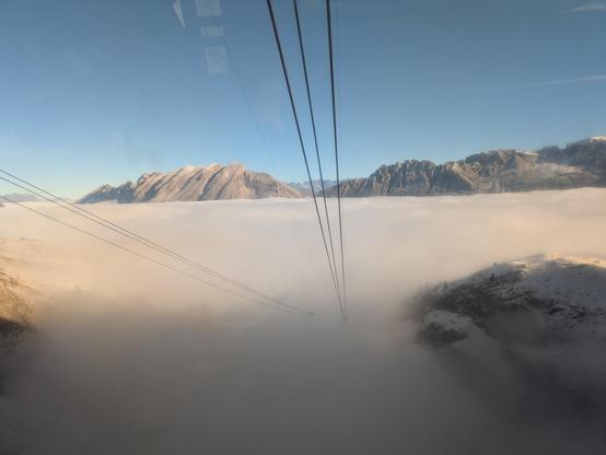Vue sur la mer de nuages