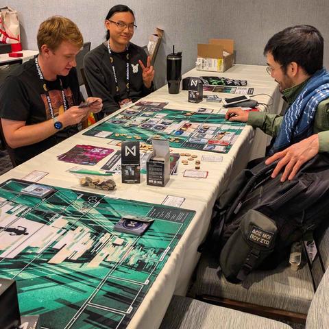 KublaCon attendees playing Netrunner