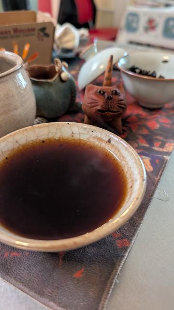 Shou puerh in a crackleware bowl