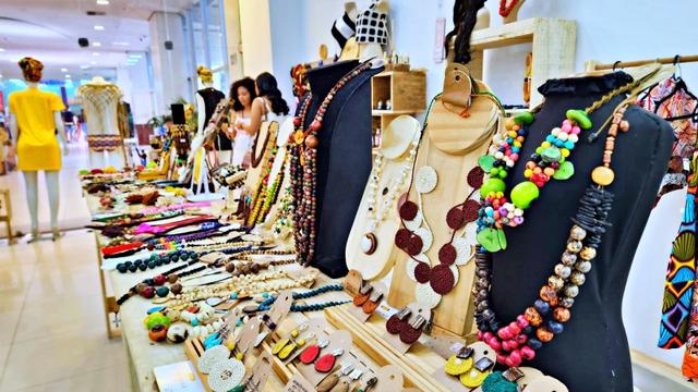 Feira Preta celebra afroempreendedorismo no mês da Cultura Negra: loja colaborativa reúne produtos de mais de 50 marcas de mulheres negras até dezembro, no Rio Anil Shopping