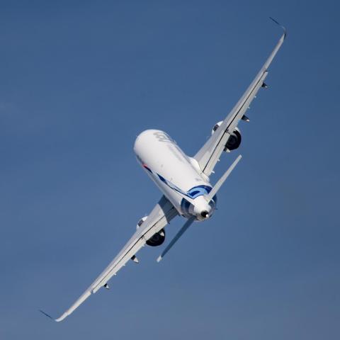 Airbus A321neo display at Paris Airshow 2017 #A320 #A321 #A321neo #Airbus #Aircraft #Airplanes #Avgeek #Aviation #France #Paris #ParisAirshow #PAS17 #Planes #Travel