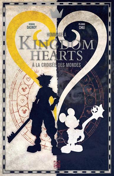 Welcome to the worlds of Kingdom hearts! At first, the crossover looks like the most improbable the entertainment industry has ever offered. On the one hand, the all-powerful empire of children's animation with its colourful, virtuous and warm universes; on the other, the undisputed master of Japanese role-playing and his dark, harsh and complex quests. Two entertainment giants that everything opposes and yet, the alliance becomes reality at the dawn of the 2000s to offer players a hybrid title on many levels. If Kingdom Hearts first of the name leaves critics perplexed, the public asks for more, delighted by this explosive marriage between Disney and Square. And for ten years, a team of magicians led by the emblematic Tetsuya Nomura renews the bet of effective and rhythmic gameplay, associated with ever richer and deeper world mechanics. Today, Kingdom Hearts is back in force with its third episode. Rarely has a video game been so expected. Here is a return to the saga, with illustrations, analyzes and reports covering all the facets of the multiple games. Enter the world of Kingdom Hearts with us, for a journey at the crossroads of worlds, our tribute... With exclusive interviews with Takeshi Arakawa (game designer), Kazushige Nojima (screenwriter) and Yôko Shimomura (composer) ! all the facets of the multiple games. Enter the world of Kingdom Hearts with us, for a journey at the crossroads of worlds, our tribute... With exclusive interviews with Takeshi Arakawa (game desig