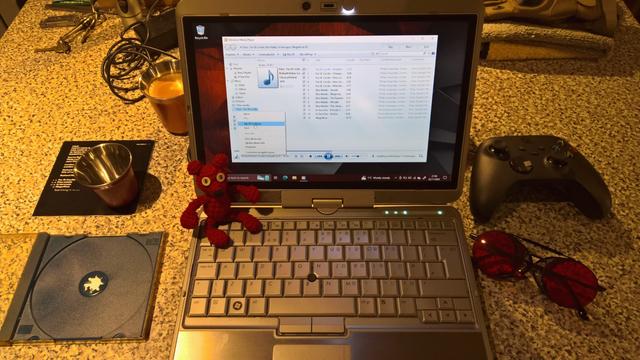 A bunch of #OldStuff... #AllSystemsOperational with #LegacyKit and #WindowsForWerewolves