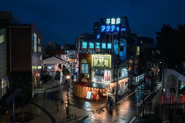 Alternative view of this photogenic restaurant in Tokyo.