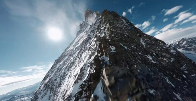 larete-de-hornli-du-mont-cervin-vue-par-un-drone-video