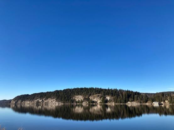 Looking at the rock face near the Lac de Joux