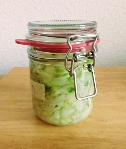 Fenchel eingelegt im Bügelglas
