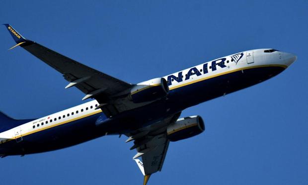 Un avión de la flota de Ryanair aterriza en el aeropuerto de Marsella. (Gerard Bottino)
