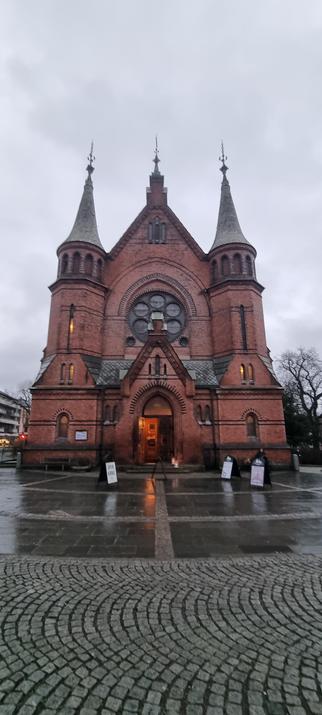 A photo of the impressive brick-built Sagene church in Oslo.