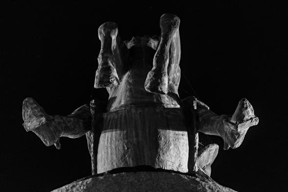 Dos patas y dos piernas / Four legs