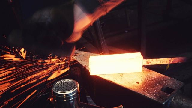 Youtube thumbnail image for the video: Forging A Viking Broad Seax (Breitsax Ep .1)
