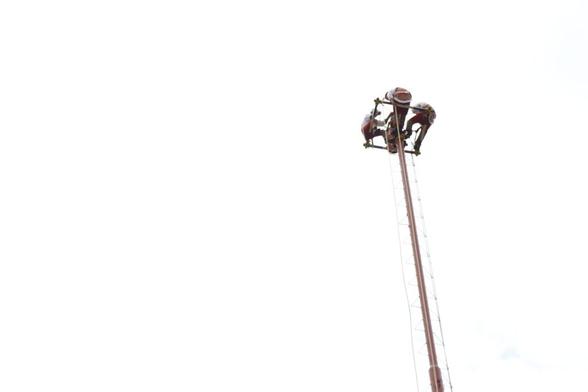 voladores de papantla en la torre