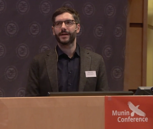 Photo of Peter Kraker speaking at the Munin Conference on Scholarly Publishing in Tromsø, 26 November 2024
