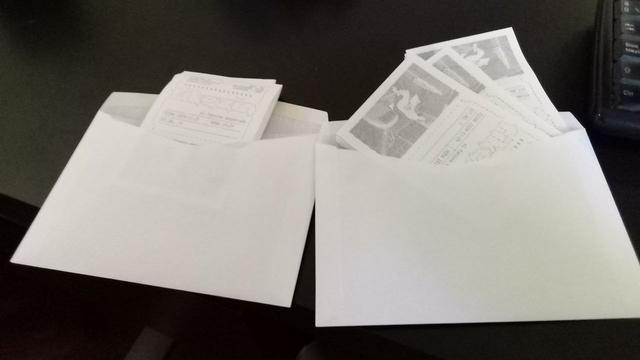 Sobres que contienen copias del fanzine Tikezin prontas a su despacho a Bariloche y CABA