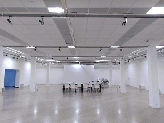 Salle de réunion vide