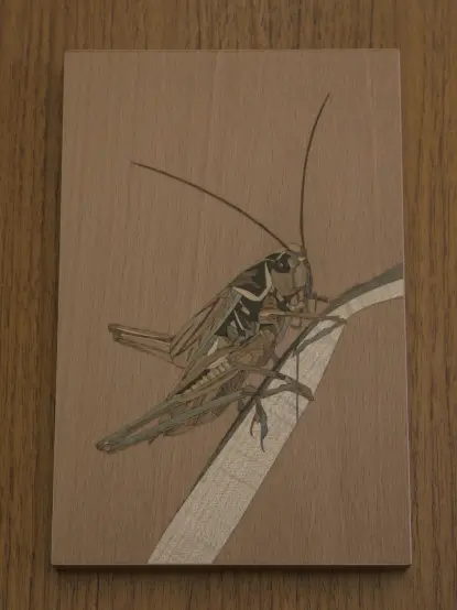 veneer marquetry image if a grasshopper