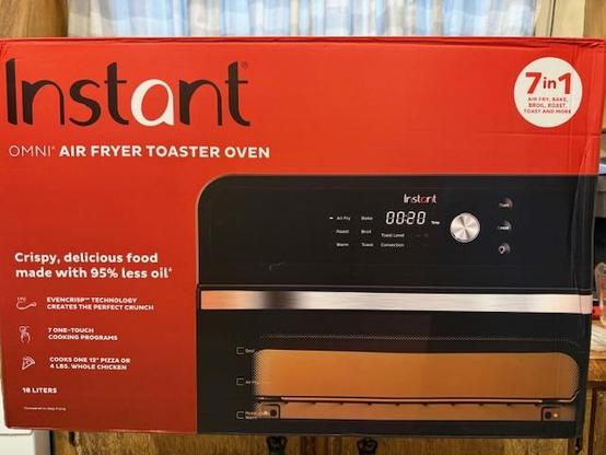 Image of the box in which the Instant Air Fryer Toaster Oven came in.