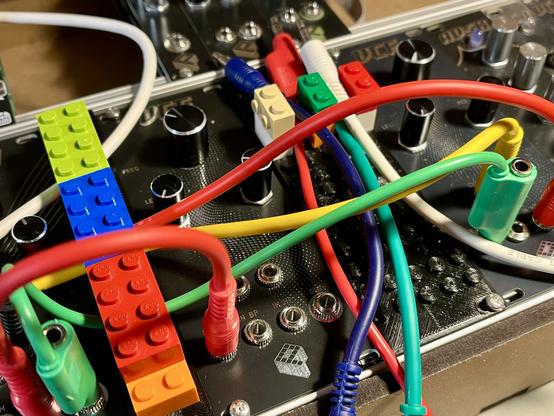 Eurorack blinds with clamping studs in different sizes