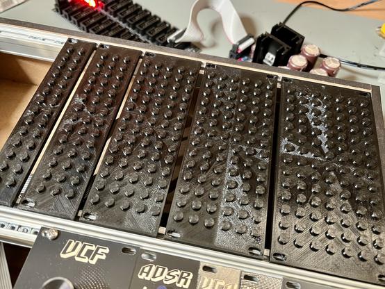Eurorack blinds with clamping studs in different sizes