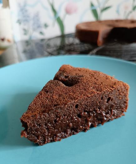 Part de gâteau fondant au chocolat