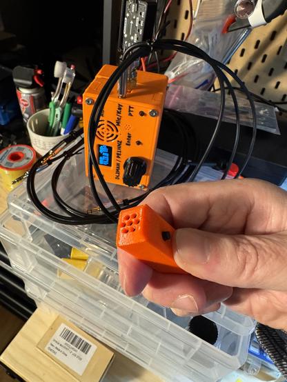 (tr)uSDX Radio with new mic, testing into a dummy load.