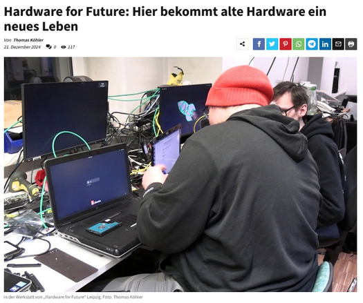Menschen beim reparieren von Hardware, bei Hardware for Future
