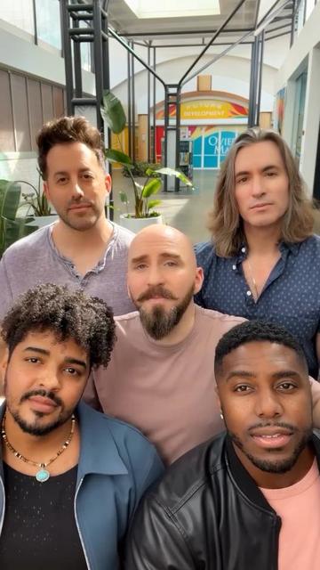 The a capella group VoicePlay (Geoff Castellucci, Layne Stein, Eli Jacobson, Cesar De la Rosa and guest J.None) singing a cover of Forever Young