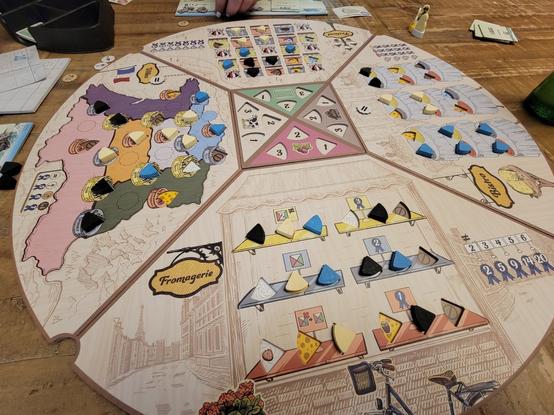 Fromage board at end of a 3 player game