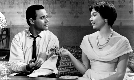 Jack Lemmon and Shirley Maclaine in The Apartment