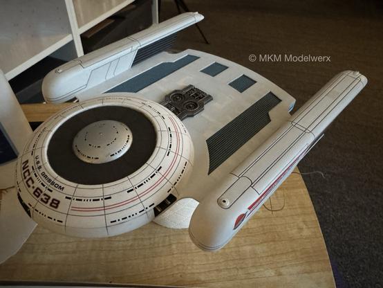 Top front view of the saucer/sled/nacelles assembly