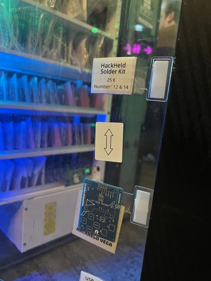 Vending Machine with Sticker 25€ for HackHeld Kit