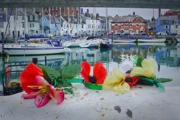 Picture of a harbour taken with a shitty camera