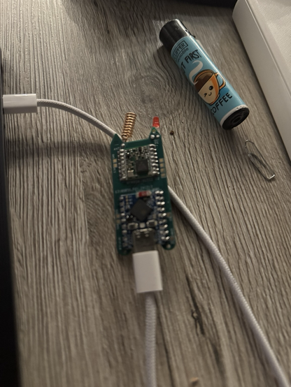 Image of a pcb with a esp32-s chip and a rfm95 LoRa Radio