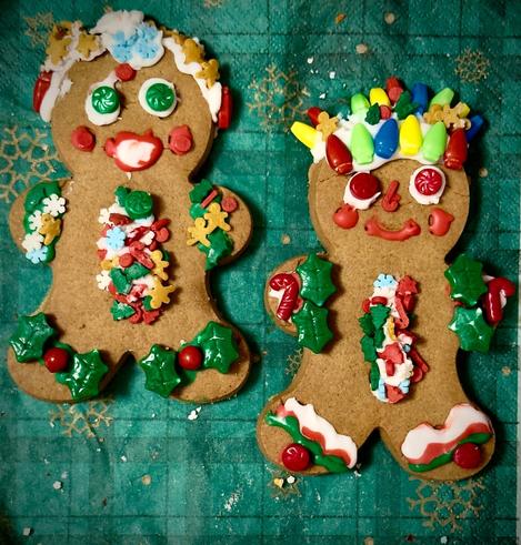 A gingerbread couple. Who will be eaten first?