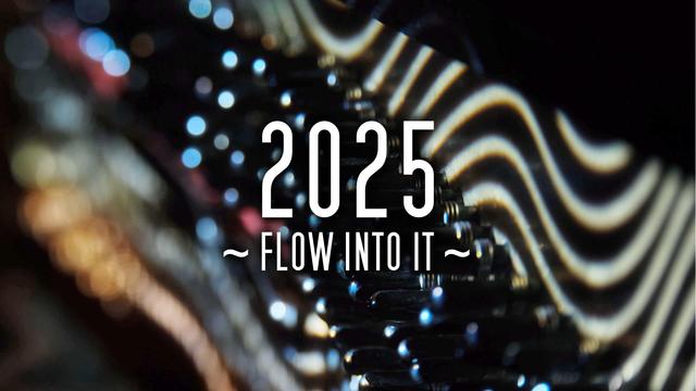 A photo of the insides of a piano with heavy depth of field  with projection mapping on it... ;-)