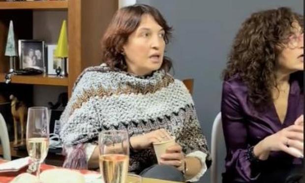 La humilde reacción de una familia española ante el vestido de Cristina Pedroche. (TIKTOK)